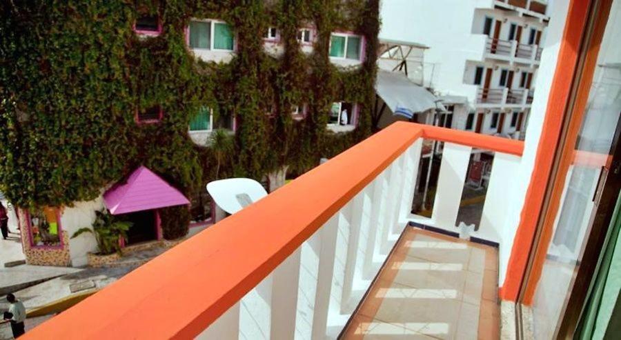 Clara 5Th Avenue Hotell Playa del Carmen Exteriör bild